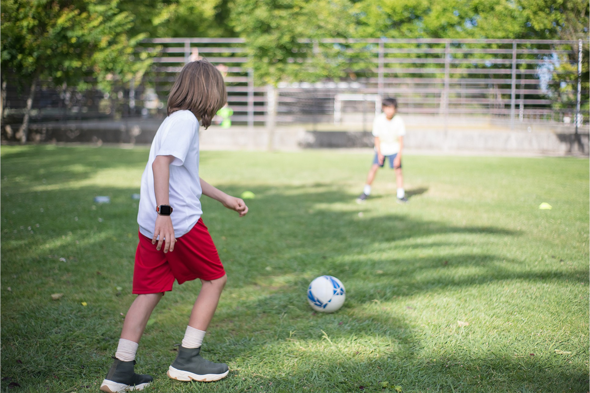 Montre connectée sport enfant : comment encourager l'activité physique au quotidien ?
